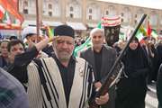 تشییعِ لاله‌های سرخ در چهلمین روزِ فراق رهبر شهید