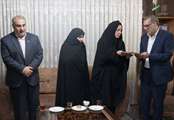دیدار معاون حقوقی و امور مجلس بنیاد شهید با خانواده شهدای اغتشاشات در اصفهان