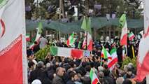 مراسم تشییع پیکر سرلشکر پاسدار شهید دکتر علی محمد نائینی و خانواده میرزایی در کاشان برگزار شد