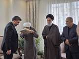 تجلیل از مقام شامخ شهدای جنگ رمضان؛ رییس حراست بنیاد شهید با خانواده‌های شهدای جنگ رمضان استان دیدار کرد