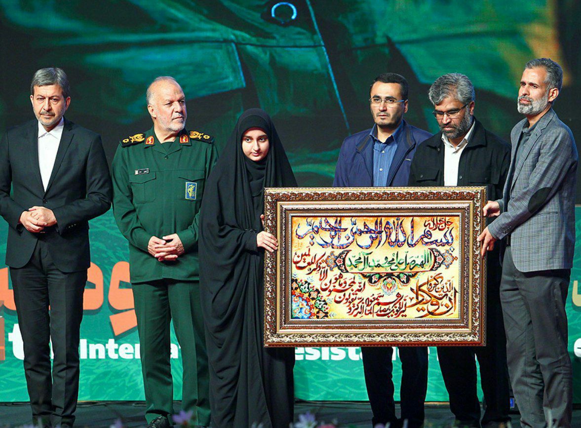 چراغ نوزدهمین جشنواره بینالمللی فیلم مقاومت در اصفهان روشن شد
